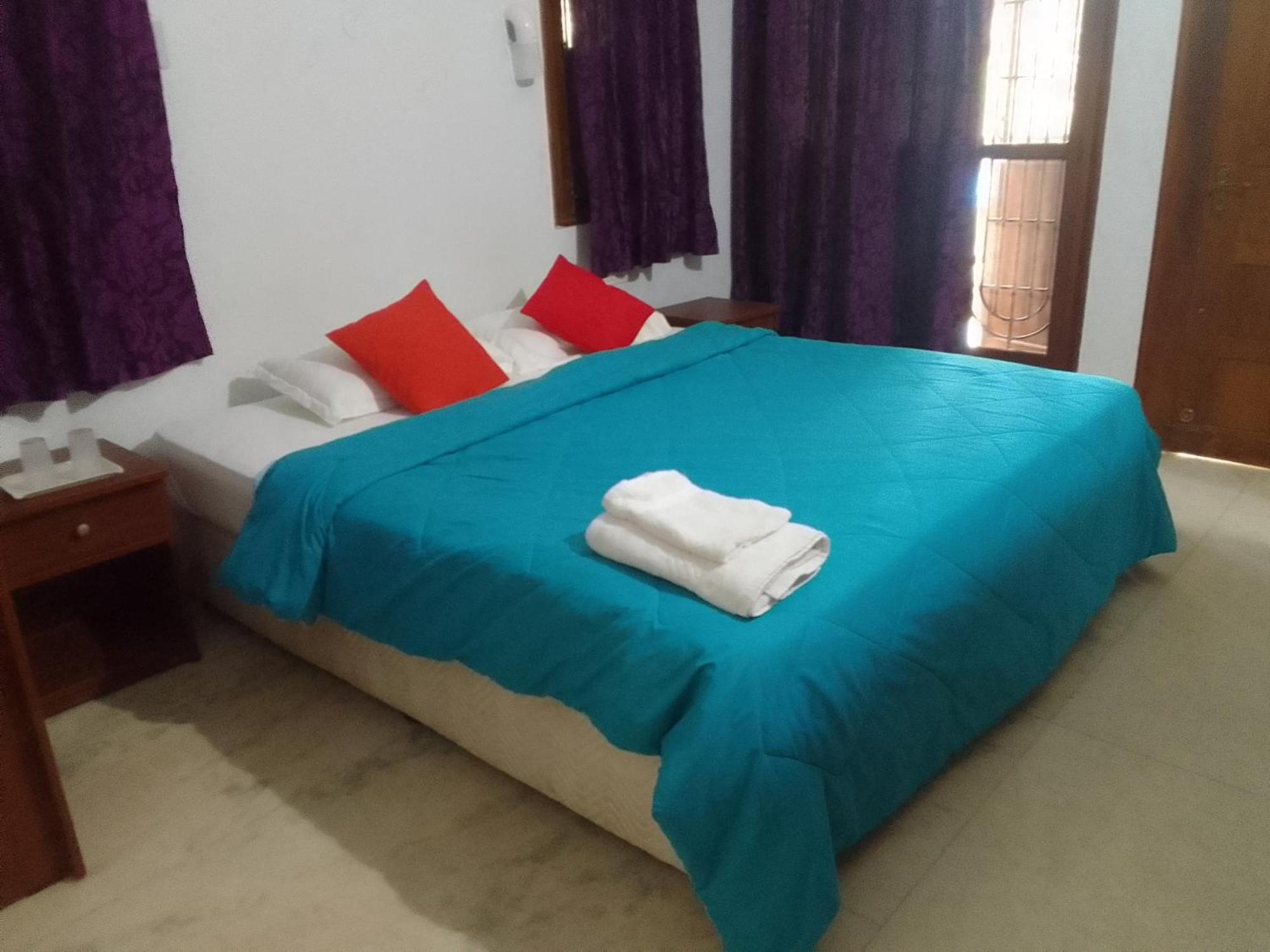 Peaceful Rooms At Pande Residency Patnem Beach Bagian luar foto